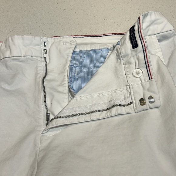 Tommy Hilfiger 10" Bermuda Stretch Shorts White Women’s Size 18 - Picture 3 of 14
